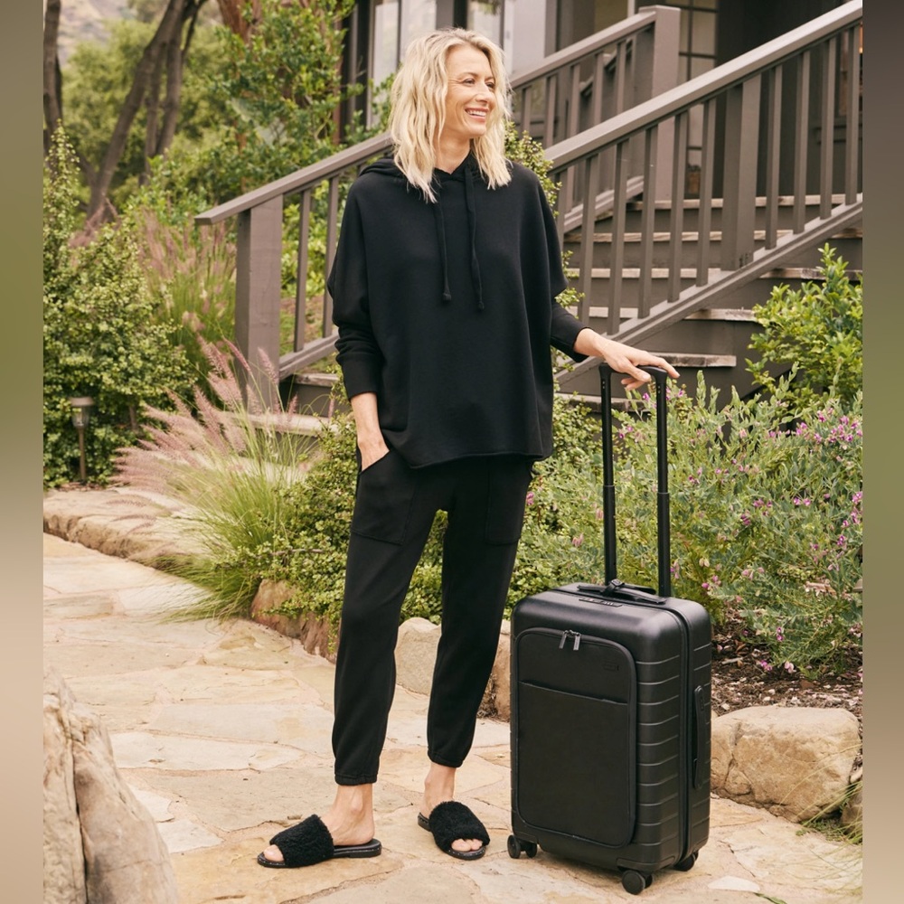 Frank & Eileen Travel Set Melanie Hoodie and Eamon Jogger Black Size Small